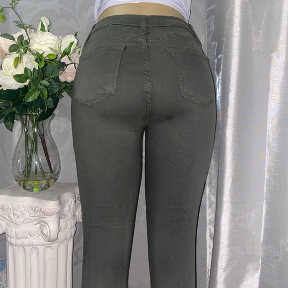 𝐹𝑎𝑠ℎ𝑖𝑜𝑛 𝑁𝑜𝑣𝑎 𝑃𝑎𝑛𝑡𝑠 - Picture 9 of 10